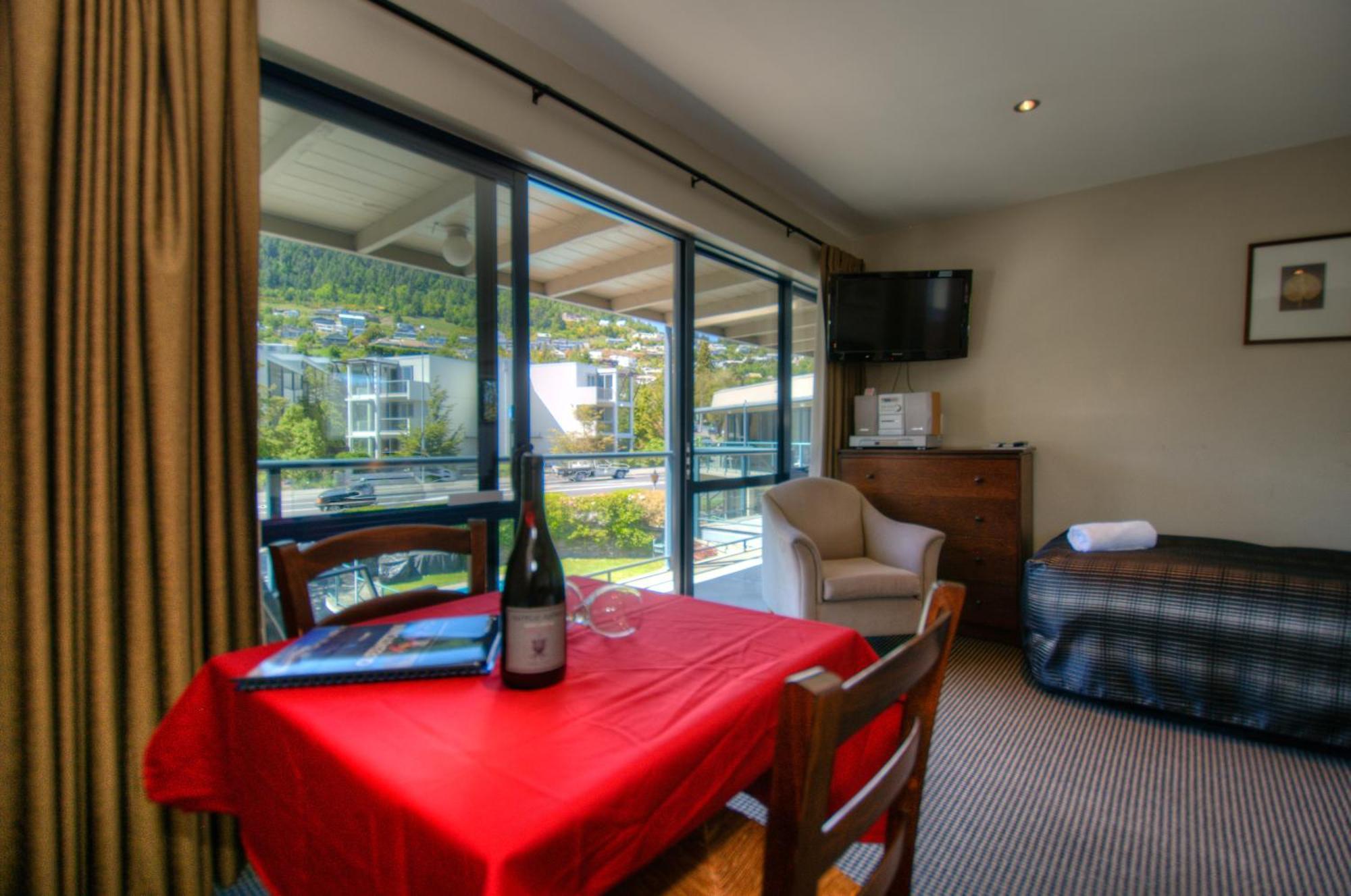 Four Seasons Motel Queenstown Bagian luar foto