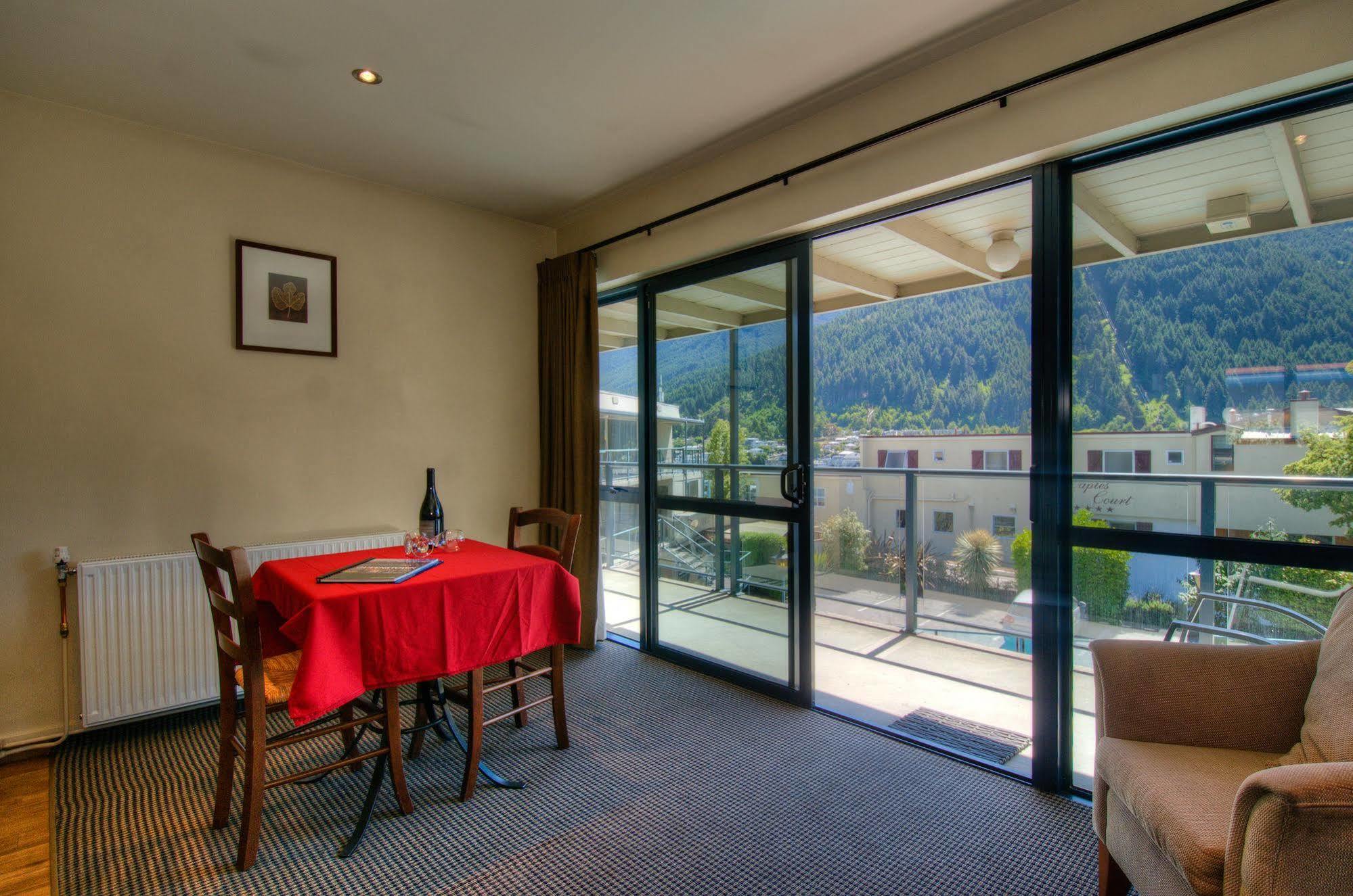 Four Seasons Motel Queenstown Bagian luar foto