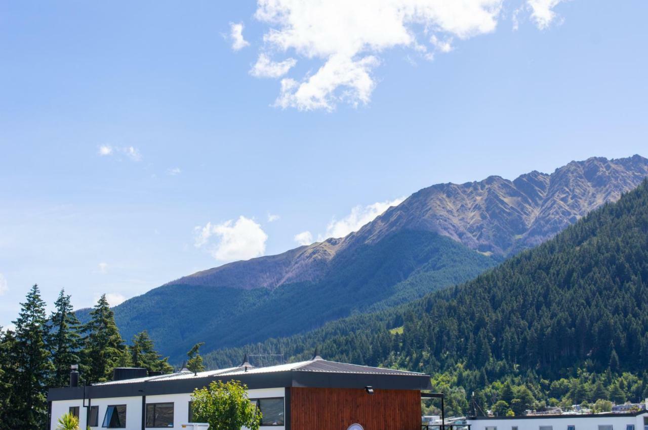 Four Seasons Motel Queenstown Bagian luar foto